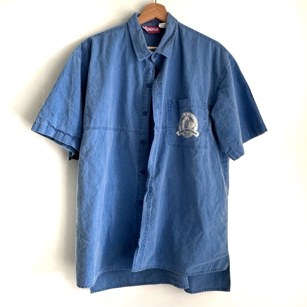 Vintage Nordica Mens Blue Casual Button Down Shirt world tour 1939-1989 large